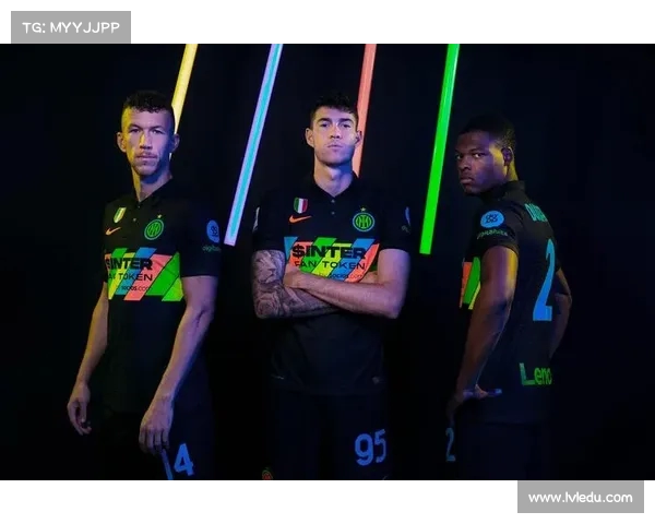 米兰将在中国香港举行全球发布会 推出第二客场球衣 米兰将在中国香港举行全球发布会 推出第二客场球衣